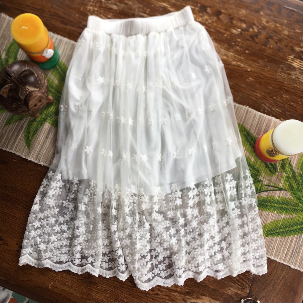Cherry Pink off white, floral gauze midi skirt M